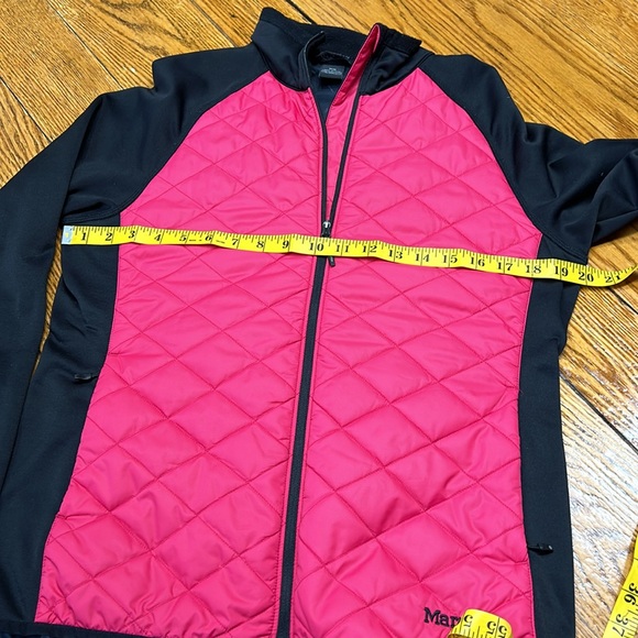 Marmot pink and black zip front fleece jacket.  Size Medium. Good condition - Picture 11 of 14